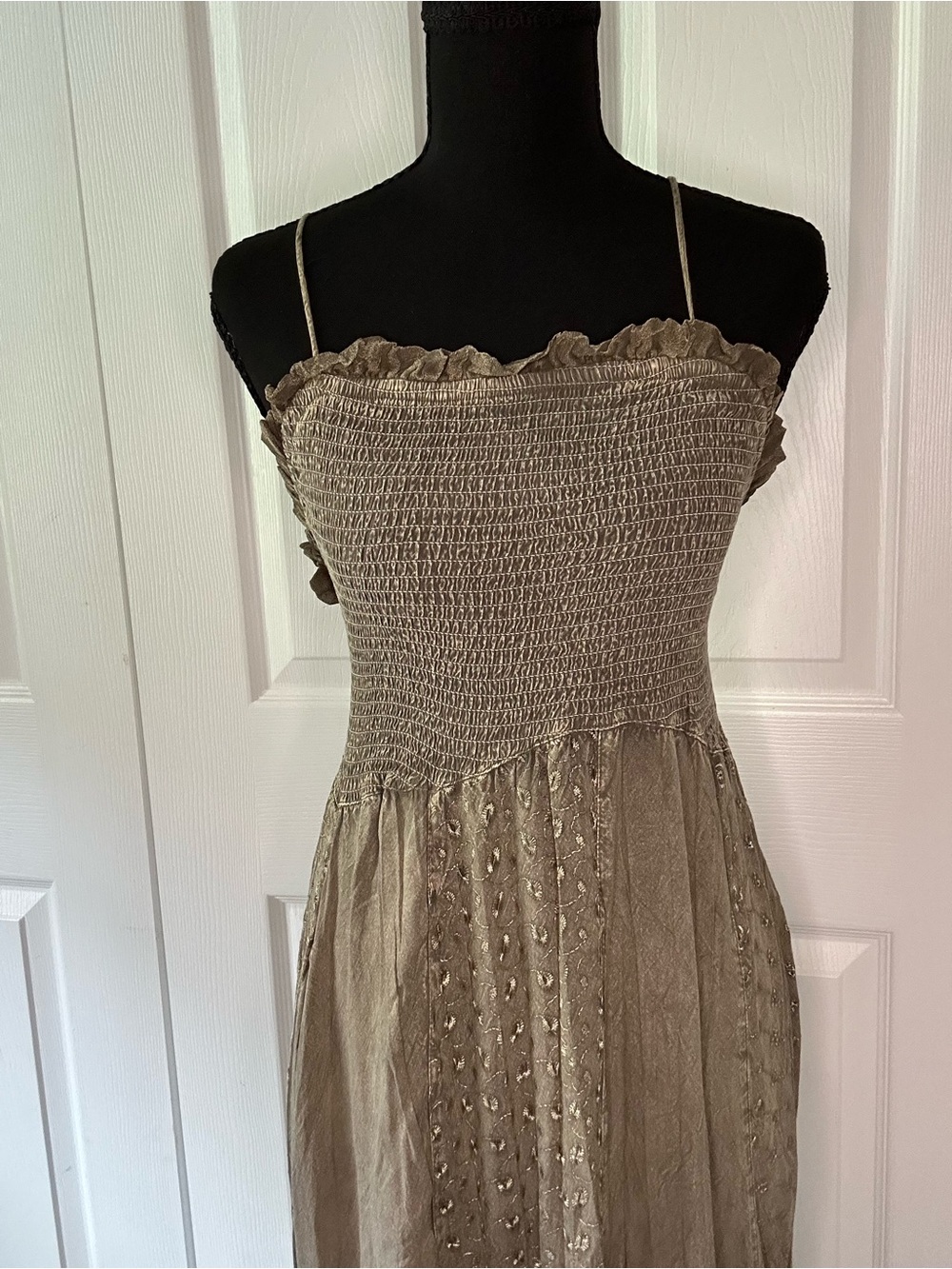 YOUNG THREADS NWT  Boho Maxi Dress Hi-Low Ruffle Embroidered Multicolor - Picture 5 of 16